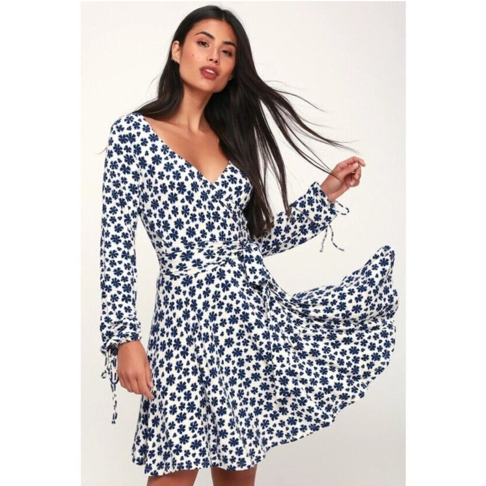 Free People Small Wrap V Neck Mini Floral Long Sleeve Dress White Blue Pradera